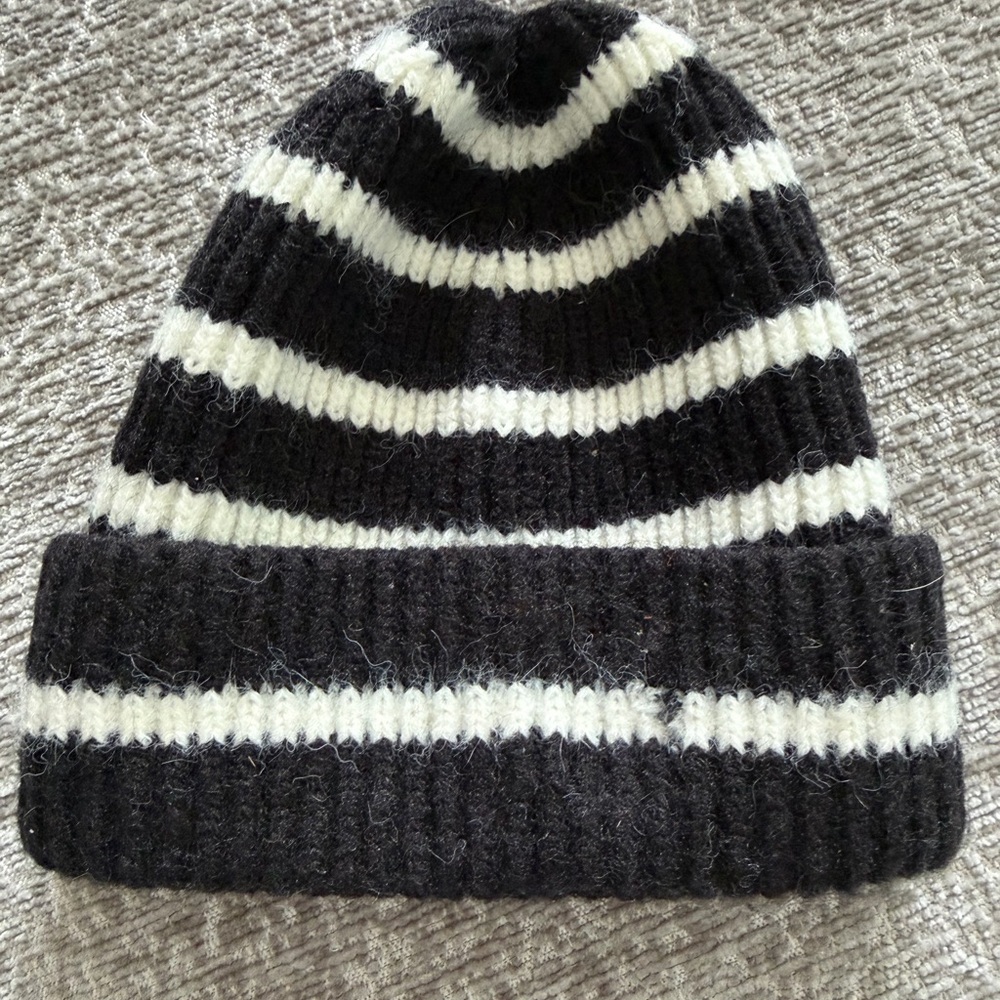 Black & White Striped Knit Beanie Hat - Kids